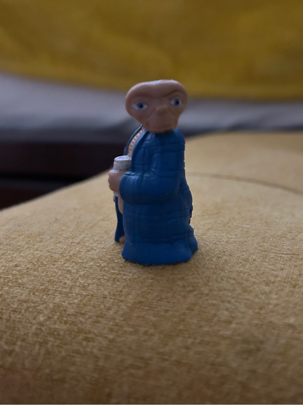 Vintage E.T. The Extra-Terrestrial Blue Robe Figurine